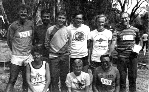 Group photo of Red Kangaroo orienteers